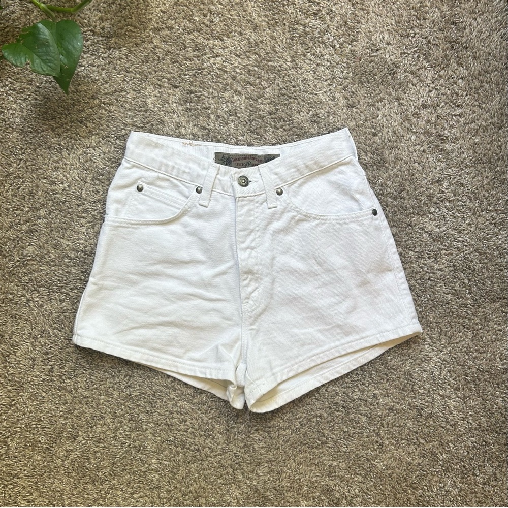 High-Waist White Denim Women’s Shorts - Picture 11 of 12